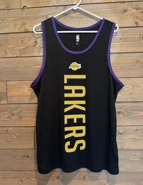 NBA Los Angeles Lakers LeBron James #23 Vertical Text Tank Top Size Large